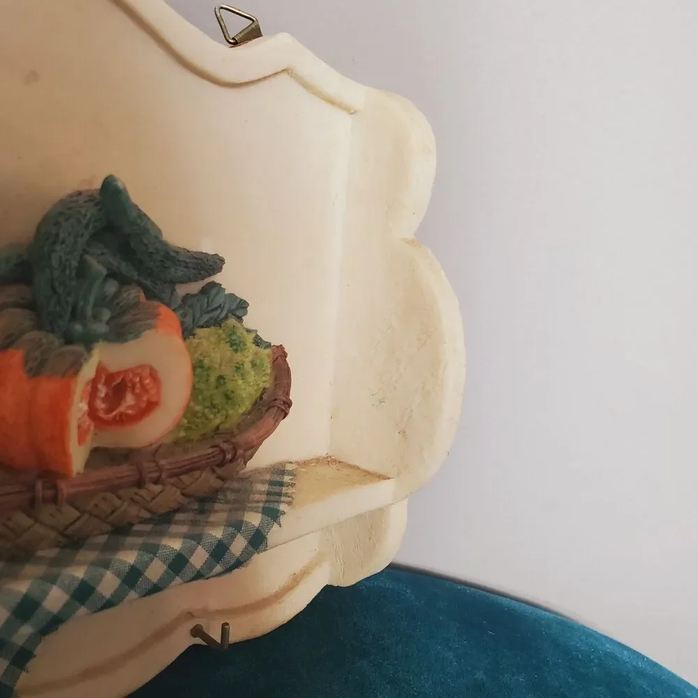 Unbranded sculpted veggie